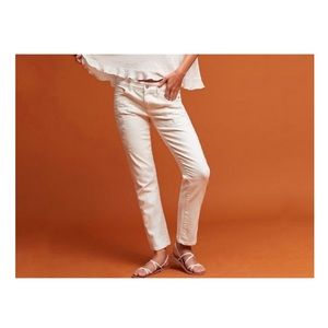 Anthropologie pilcro white boyfriend jeans